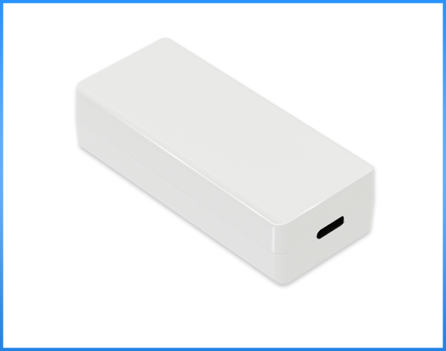 PoE から USB-C へのコンバーター